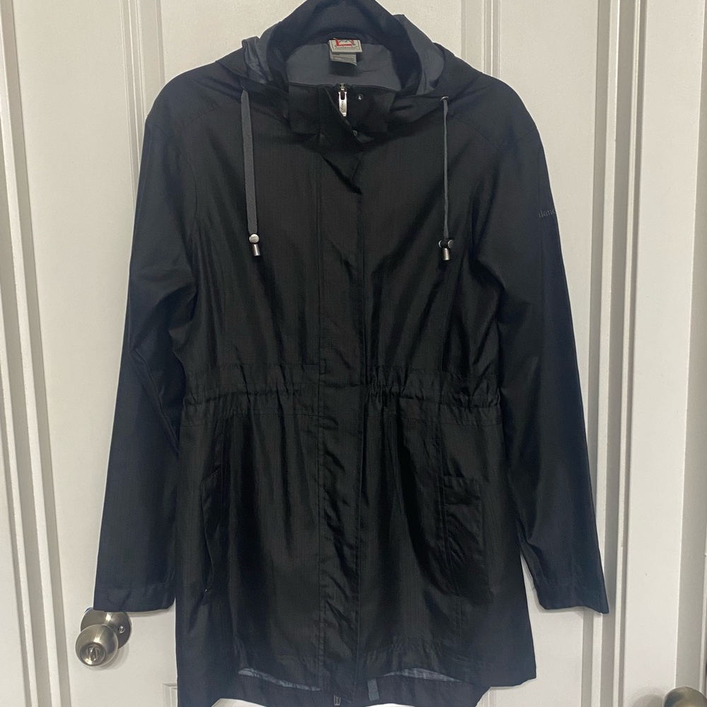 Avalanche Women’s Rain Coat Jacket—Like New